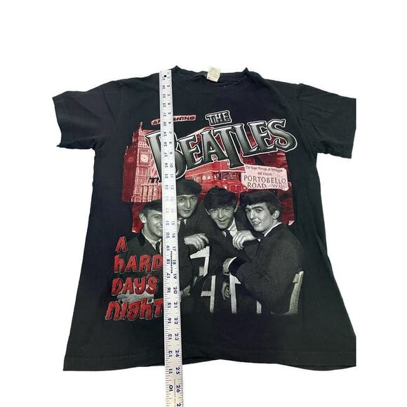 The Beatles Black Band Tee Size Medium Graphic Middleweight A Hard Day's Night - Picture 5 of 6